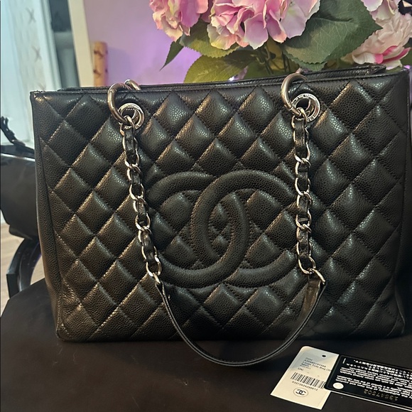 CHANEL Handbags - Authentic Chanel Grand Shopping Tote (GST)
Caviar Leather | Silver Hardware 🖤